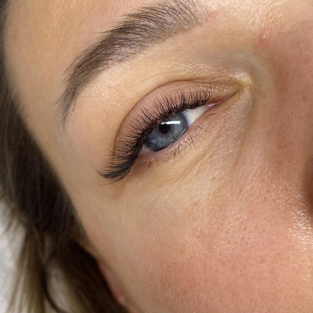 Przedłużanie rzęs metodą 1:1 - Kasia Grabowska Metamorfoza Maków Mazowiecki