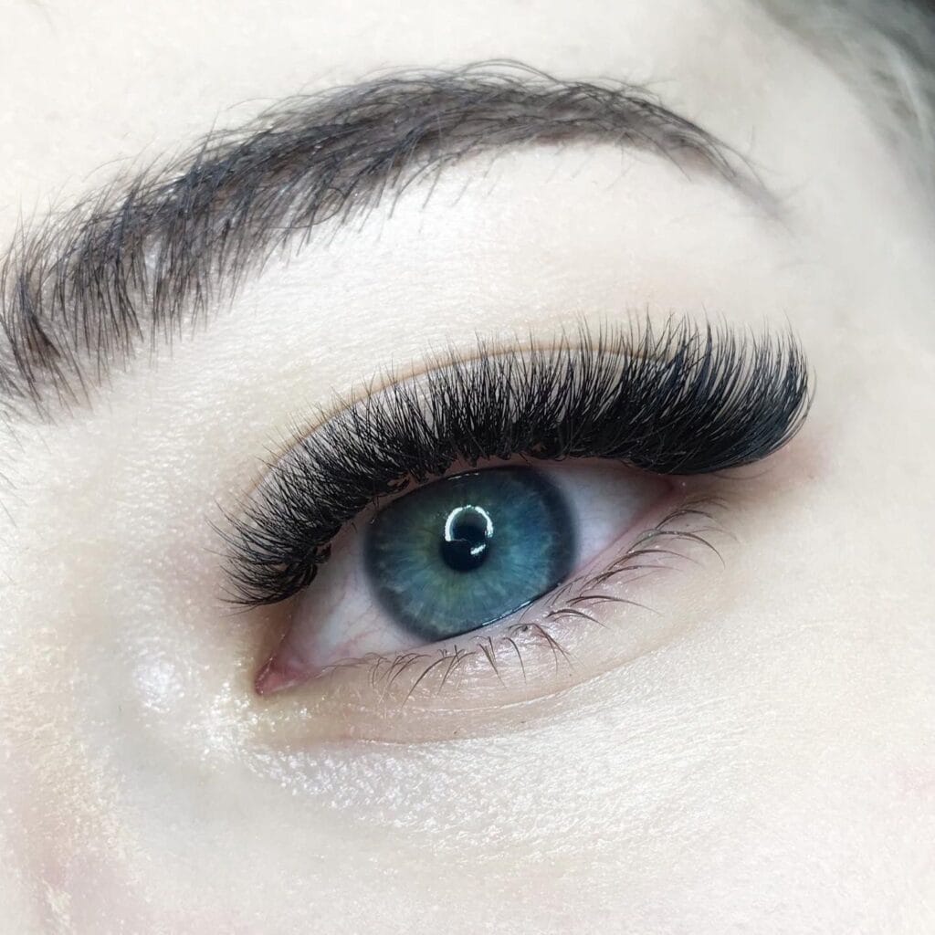 Mega volume przedłużanie rzęs - Kasia Grabowska Metamorfoza Maków Mazowiecki