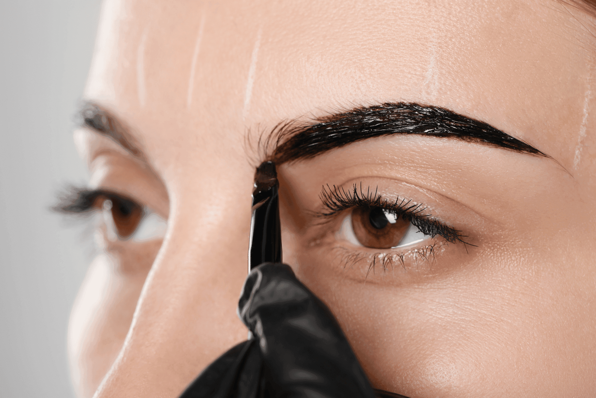 Farbka brwi - Kasia Grabowska Metamorfoza Maków Mazowiecki