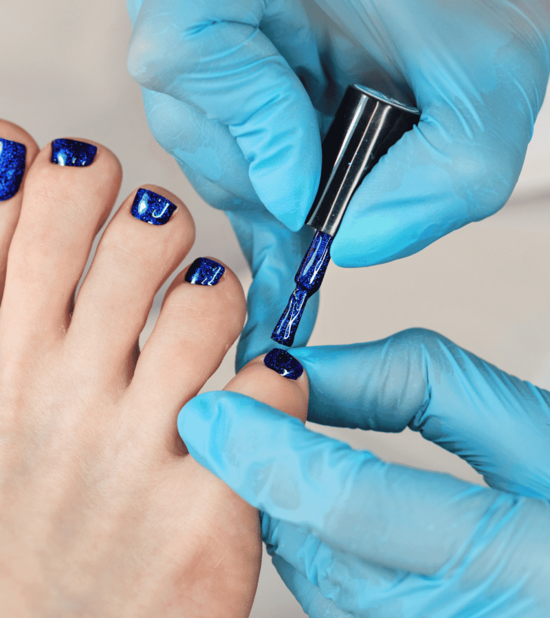 Profesjonalny pedicure w salonie kosmetycznym Metamorfoza Kasia Grabowska w Makowie Mazowieckim.